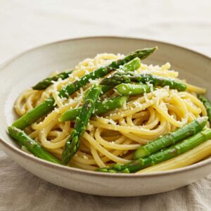 Lemon Garlic Pasta with Asparagus